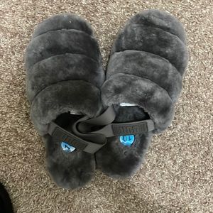 Ugg slippers 10 gray